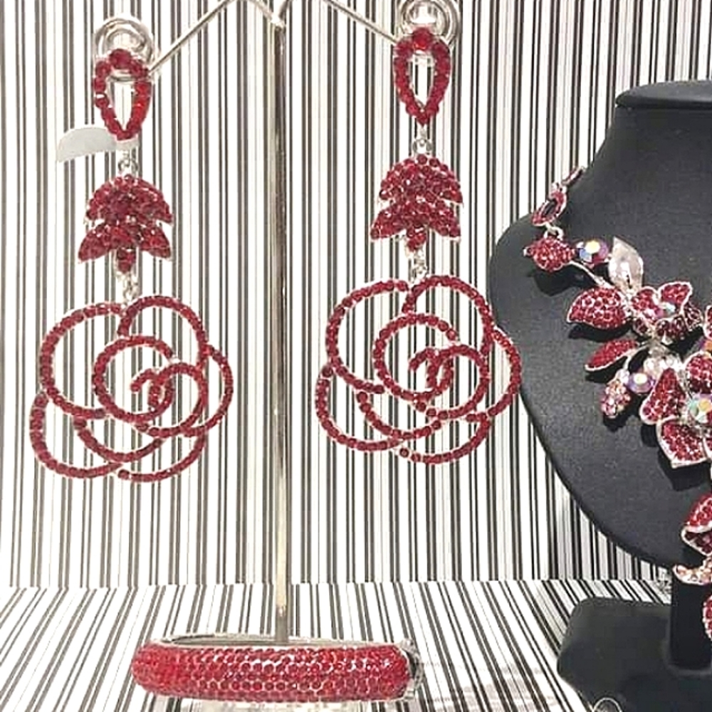 Large Red Rose chandelier earrings + matching bangle NWT
